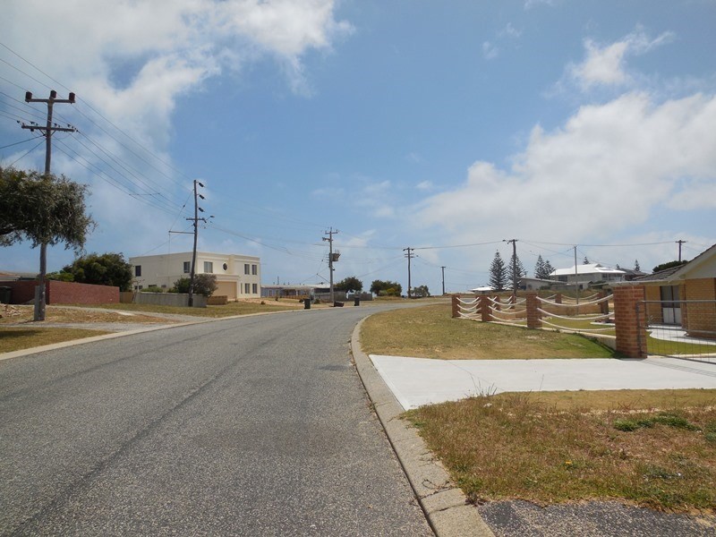 34 Ammon Avenue, Ledge Point WA 6043