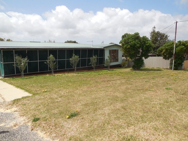 34 Ammon Avenue, Ledge Point WA 6043