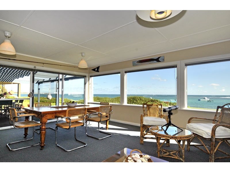 23 De Burgh Street, Ledge Point WA 6043