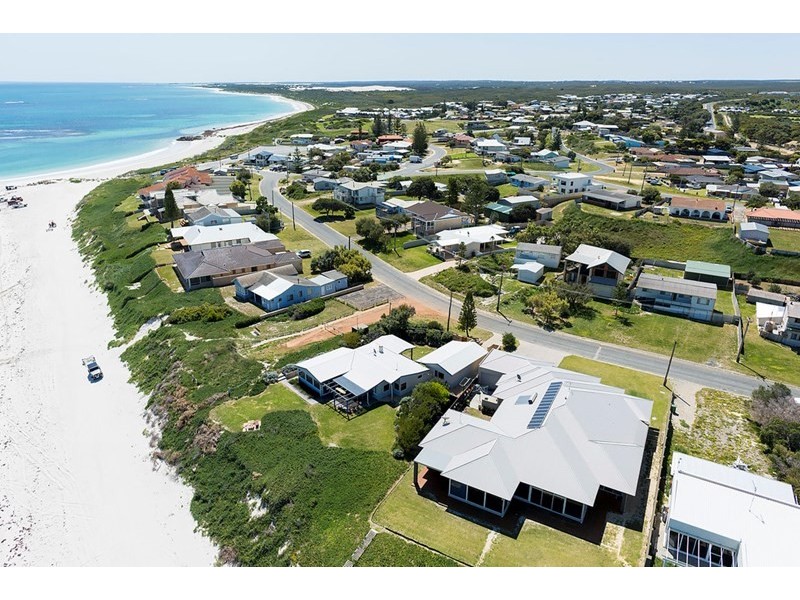 23 De Burgh Street, Ledge Point WA 6043