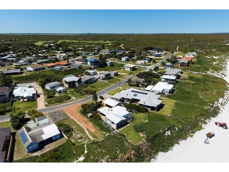 23 De Burgh Street, Ledge Point WA 6043