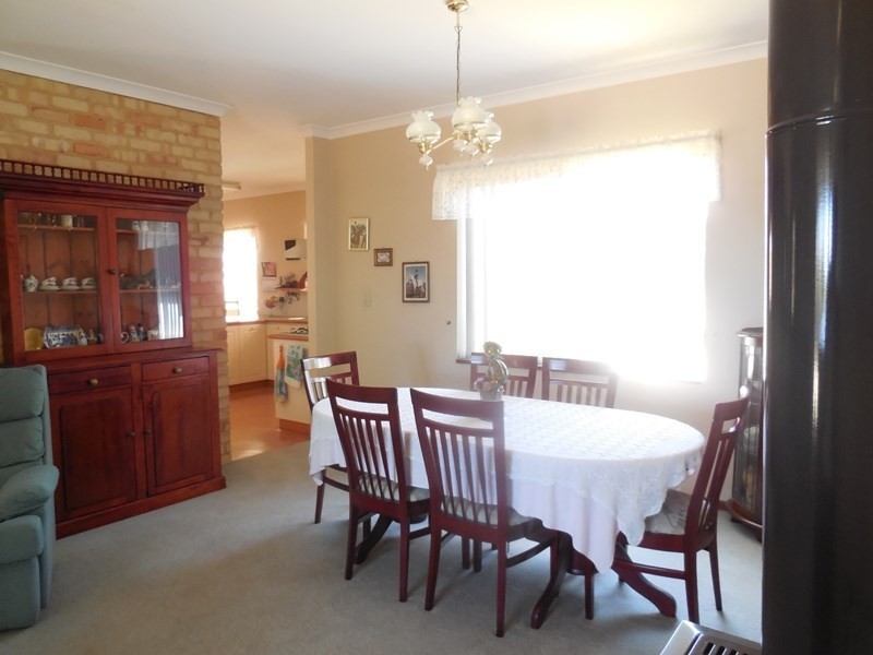 80 Banksia Way, Nilgen WA 6044