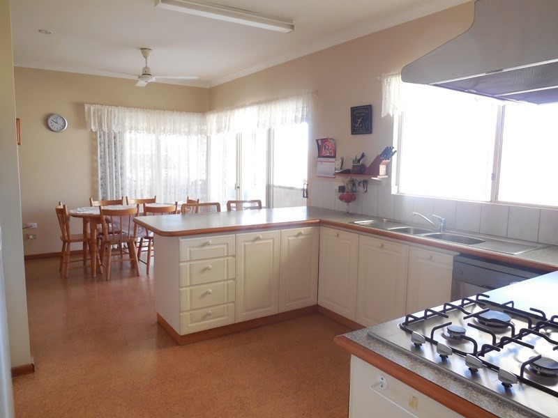 80 Banksia Way, Nilgen WA 6044