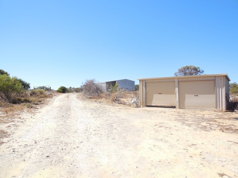 80 Banksia Way, Nilgen WA 6044