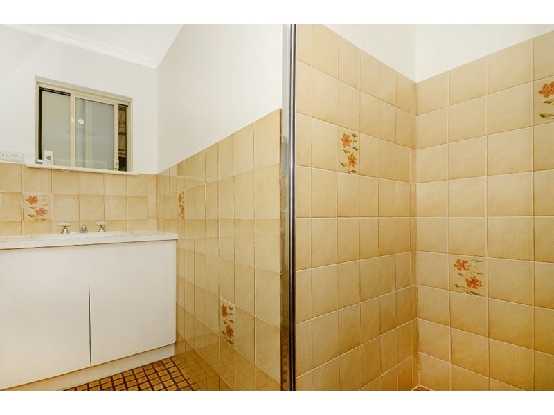 16 Wedge Street, Ledge Point WA 6043