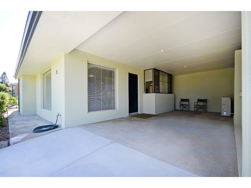 16 Wedge Street, Ledge Point WA 6043