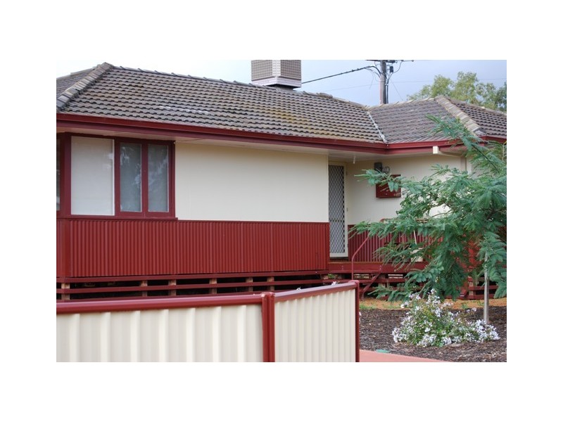 1 Nugent Street, Wongan Hills WA 6603