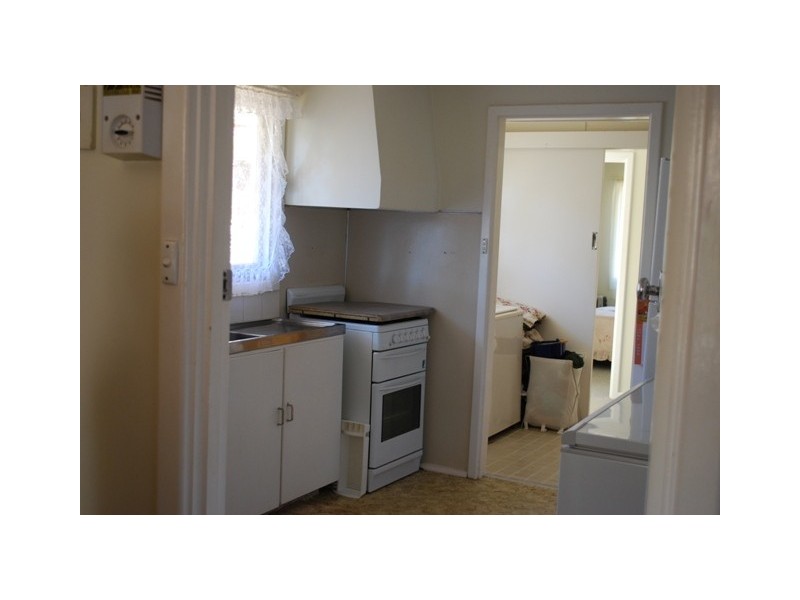 1 Nugent Street, Wongan Hills WA 6603