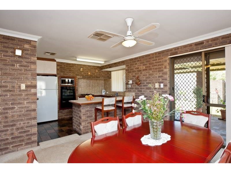 14 Dewar Way, Ledge Point WA 6043