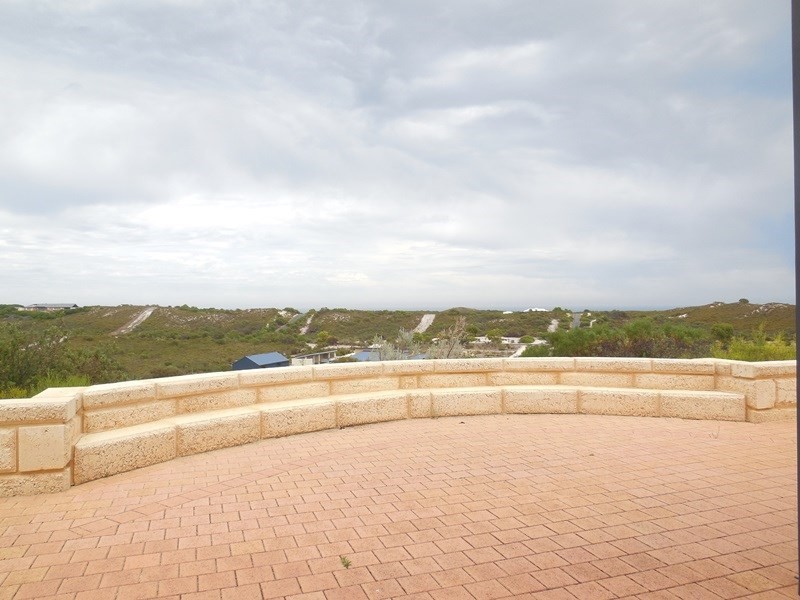 165 Indiana Crescent, Karakin WA 6044