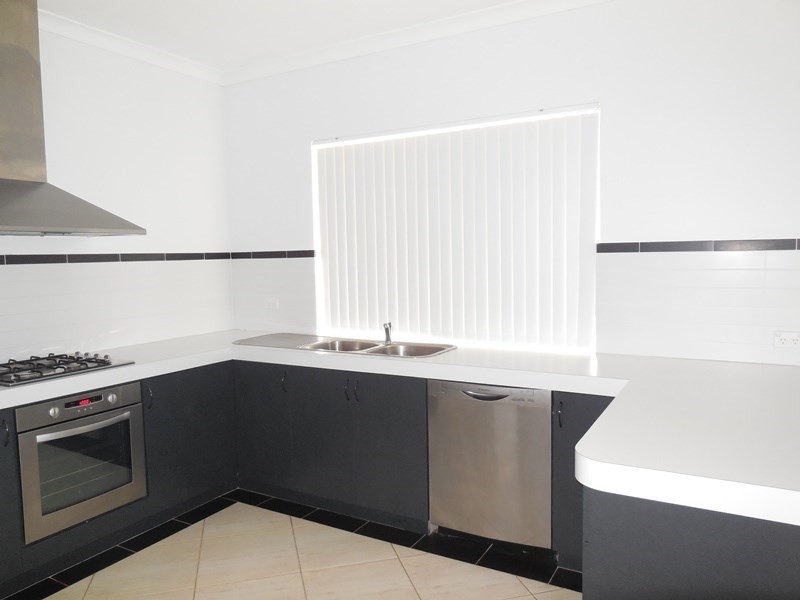 165 Indiana Crescent, Karakin WA 6044