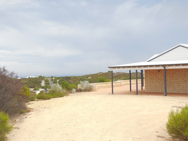 165 Indiana Crescent, Karakin WA 6044