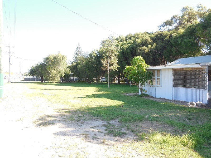 5 Bandy Avenue, Lancelin WA 6044