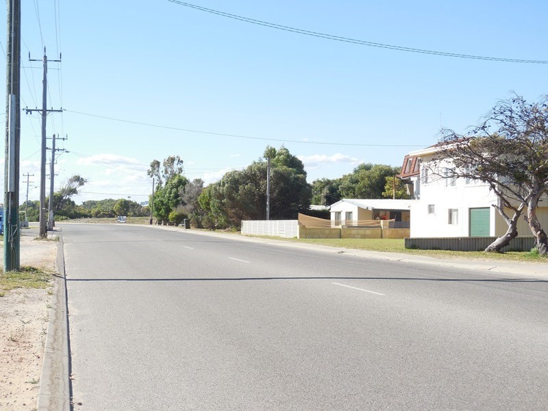 5 Bandy Avenue, Lancelin WA 6044