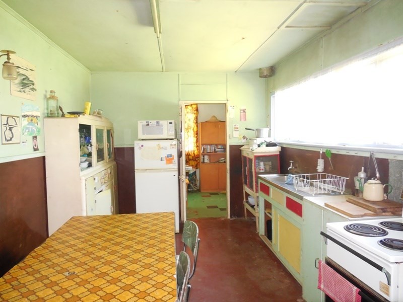 5 Bandy Avenue, Lancelin WA 6044