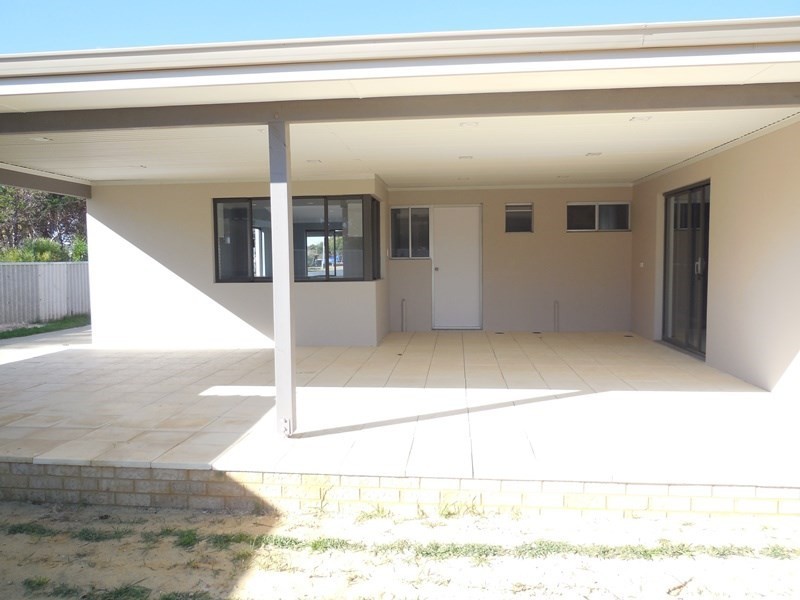 20 Casserley Way, Lancelin WA 6044