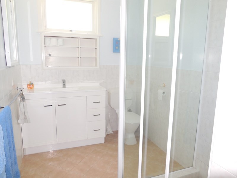 10 Wood Way, Ledge Point WA 6043