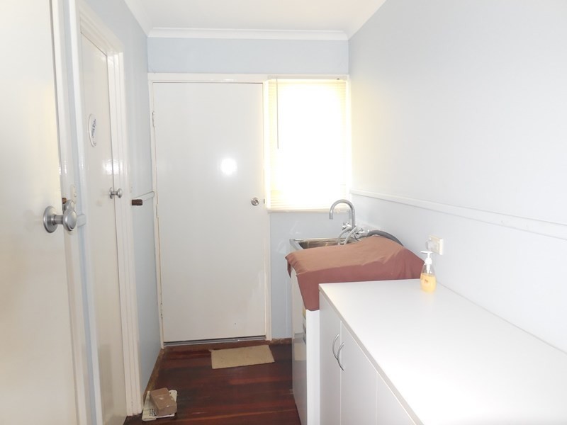 10 Wood Way, Ledge Point WA 6043