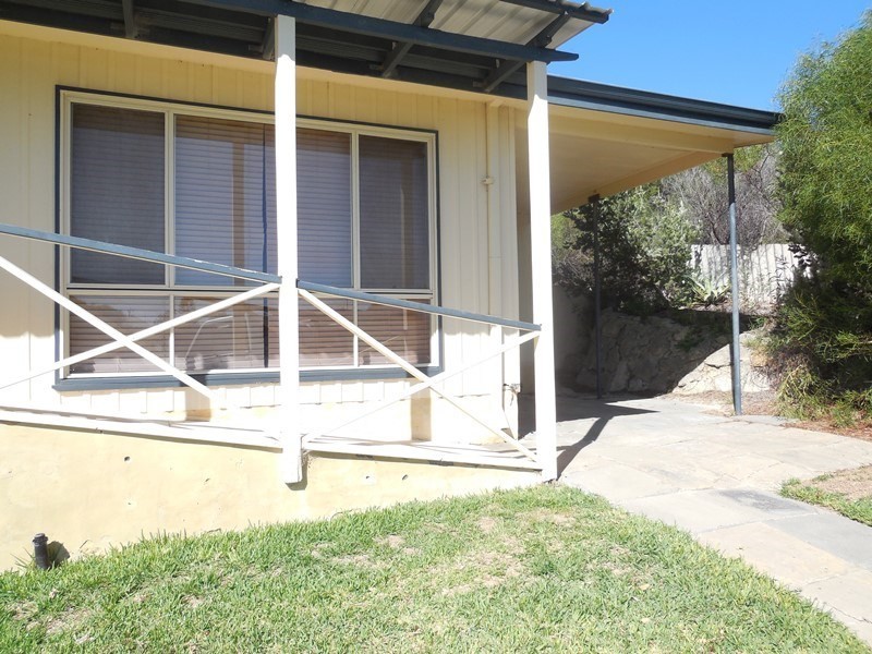 10 Wood Way, Ledge Point WA 6043