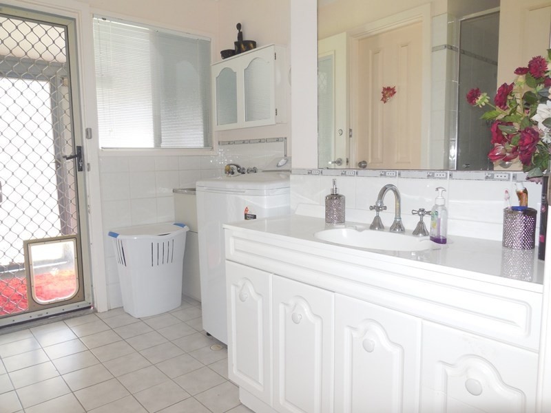 42 Walker Avenue, Lancelin WA 6044