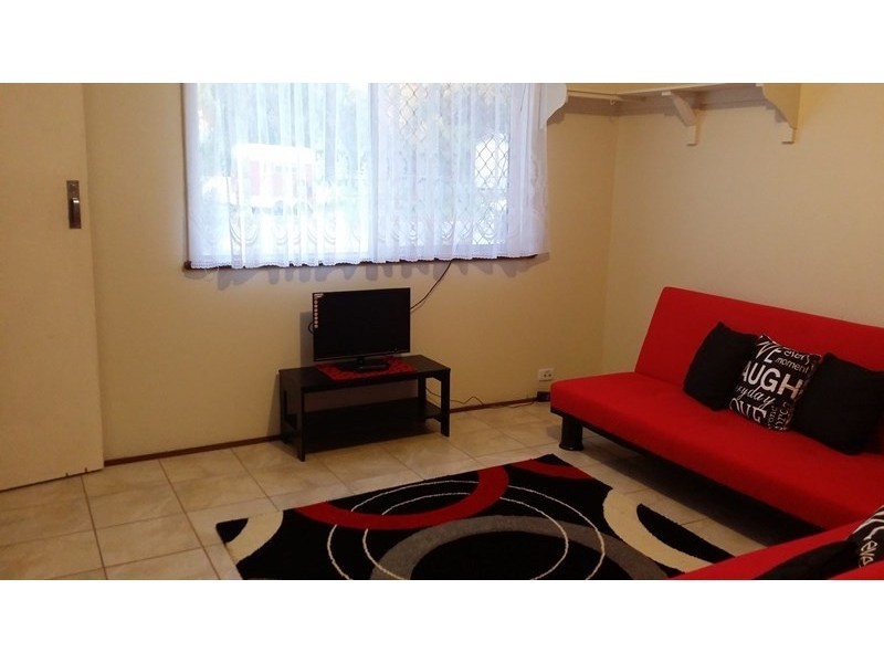 5/62 Cockram Street, Lancelin WA 6044