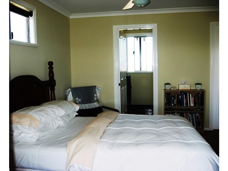 32 Lucraft Loop, Ledge Point WA 6043