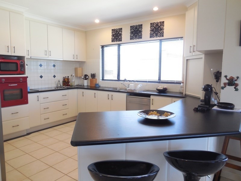 43 Lucraft Loop, Ledge Point WA 6043