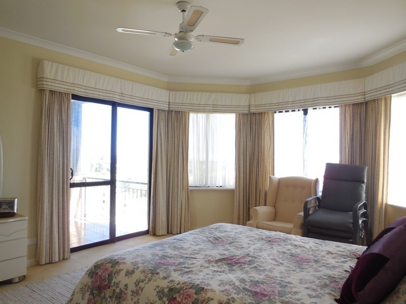 43 Lucraft Loop, Ledge Point WA 6043