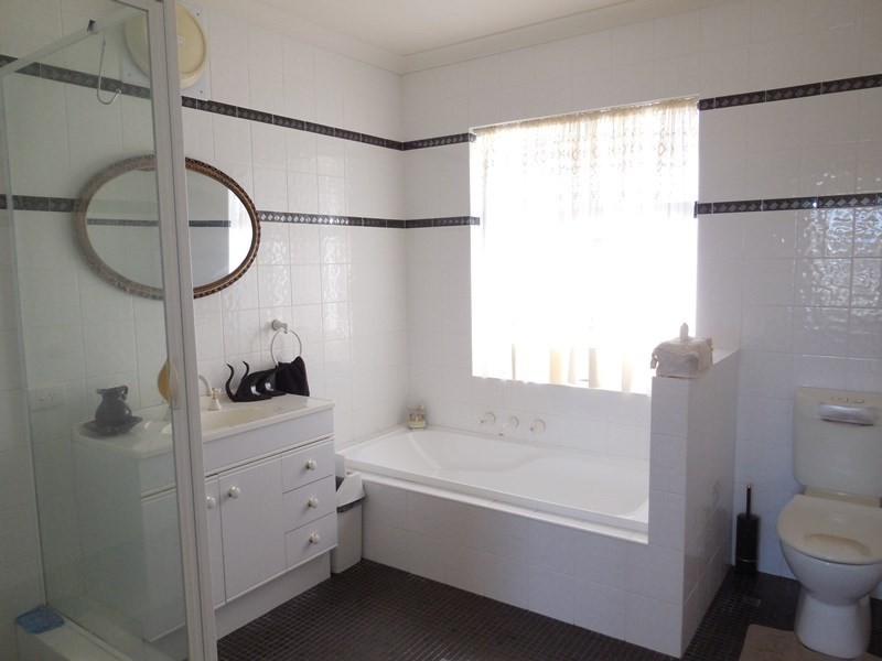 43 Lucraft Loop, Ledge Point WA 6043