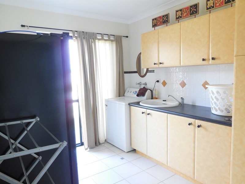 43 Lucraft Loop, Ledge Point WA 6043