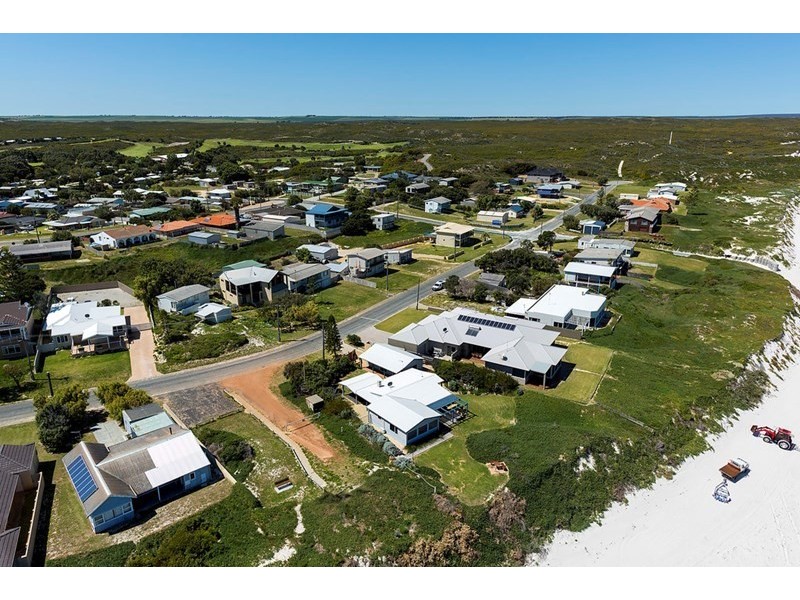 23 De Burgh Street, Ledge Point WA 6043