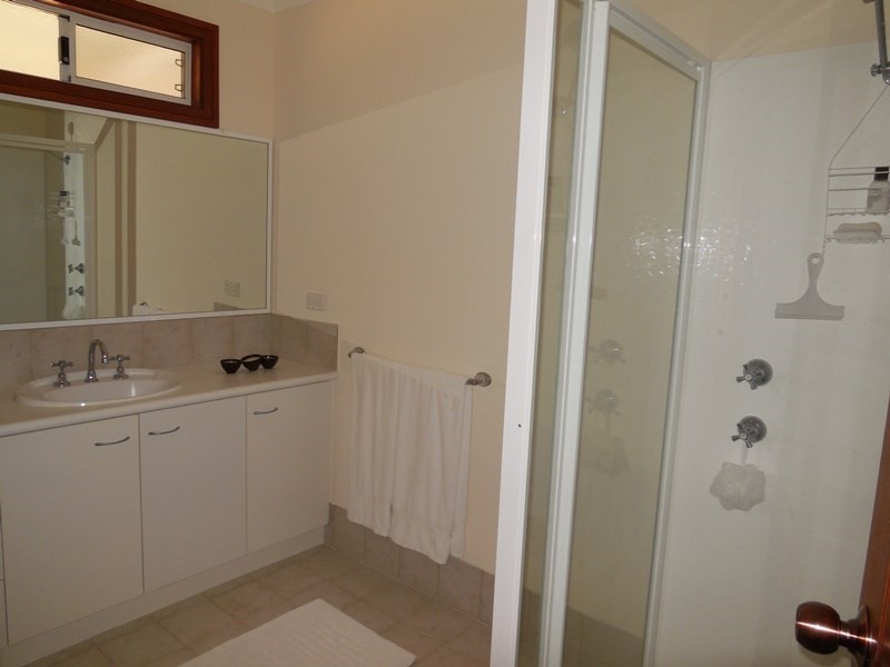 18 Olive Grove, Karakin WA 6044