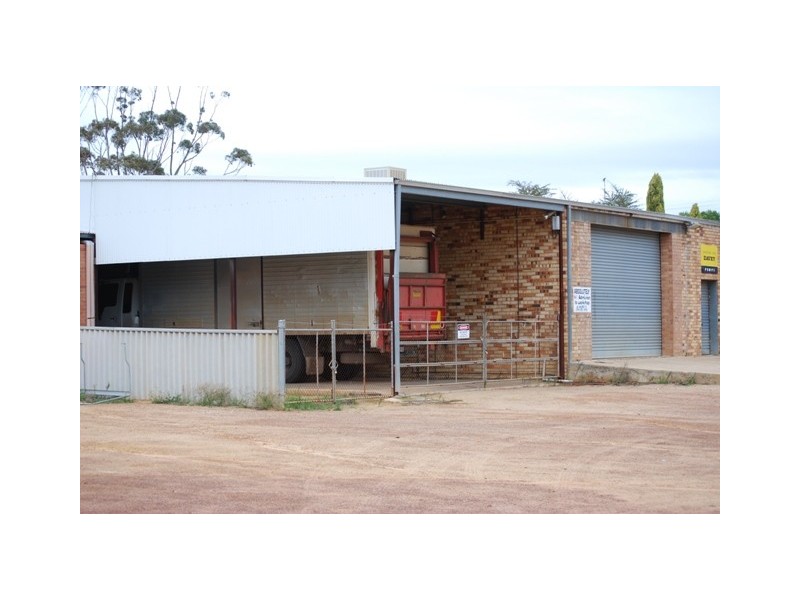 4 – 6 Elphin Crescent, Wongan Hills WA 6603