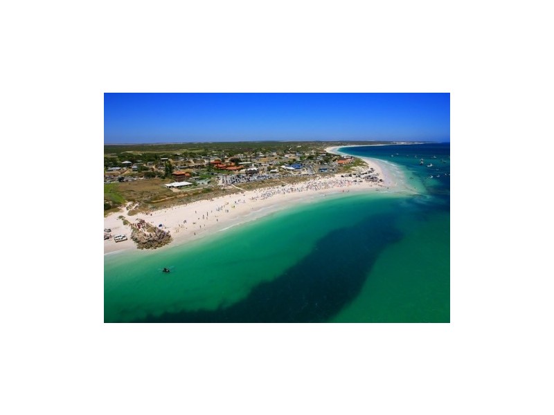 15 Harvey Drive, Ledge Point WA 6043