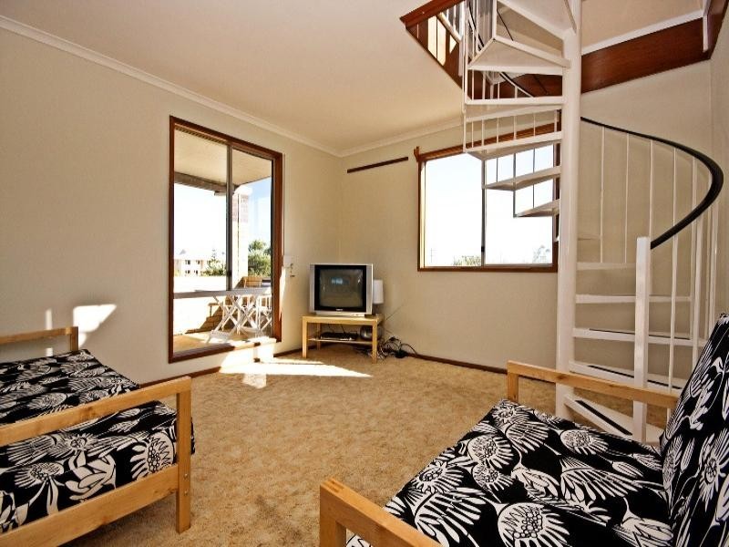 91 Gingin Road, Lancelin WA 6044