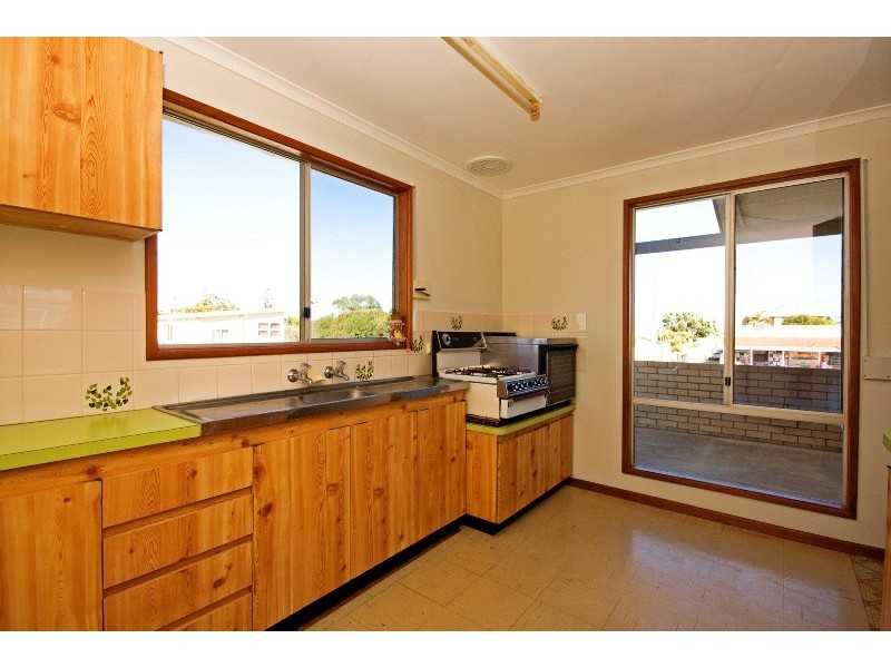 91 Gingin Road, Lancelin WA 6044