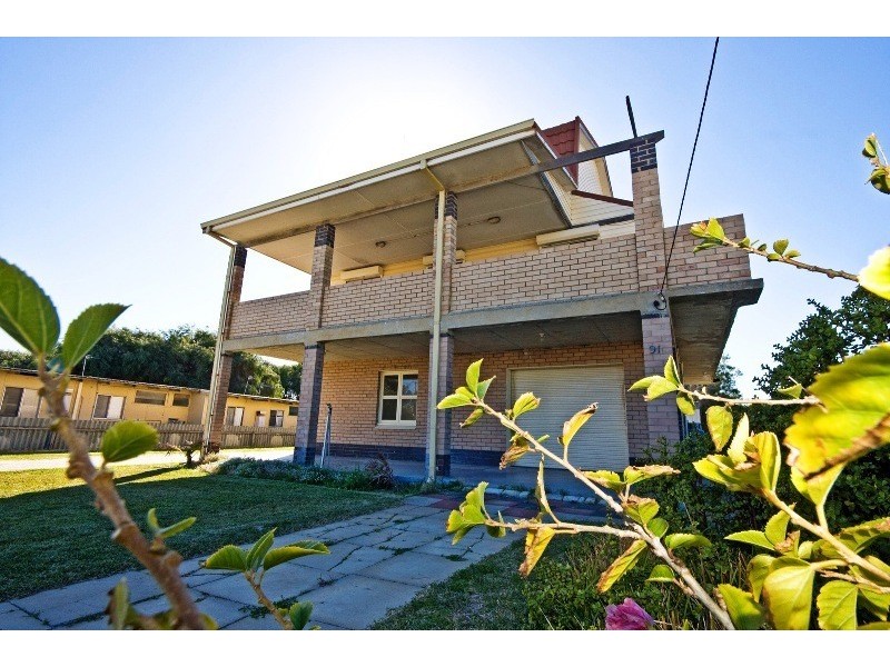 91 Gingin Road, Lancelin WA 6044