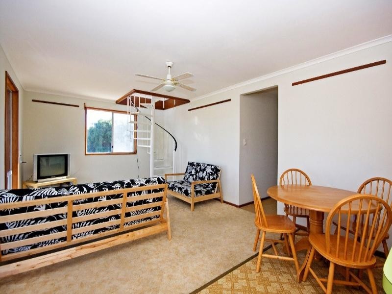 91 Gingin Road, Lancelin WA 6044