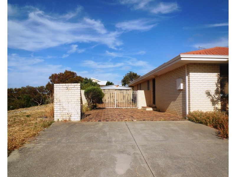 5 Douglas Street, Seabird WA 6042