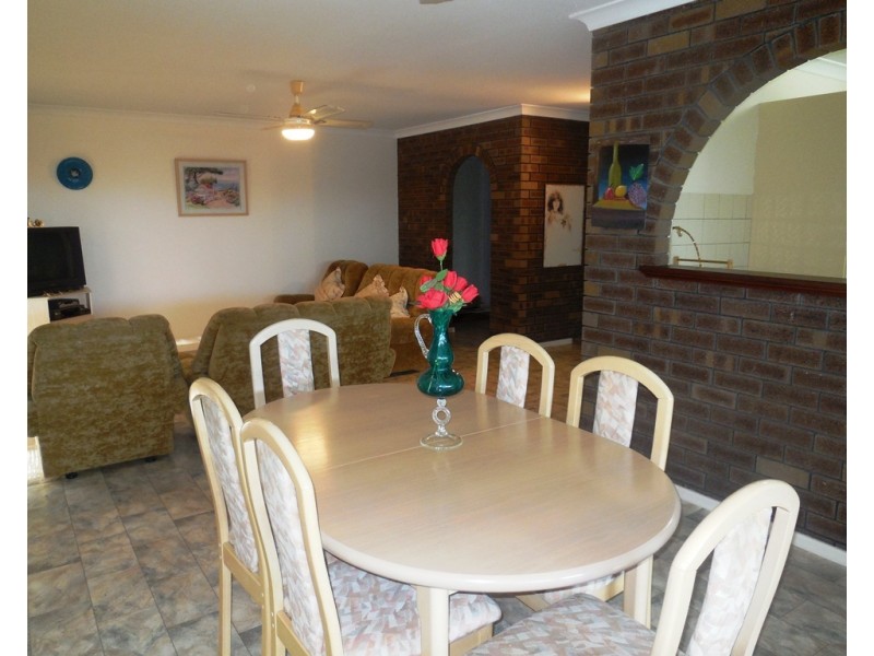 5 Douglas Street, Seabird WA 6042