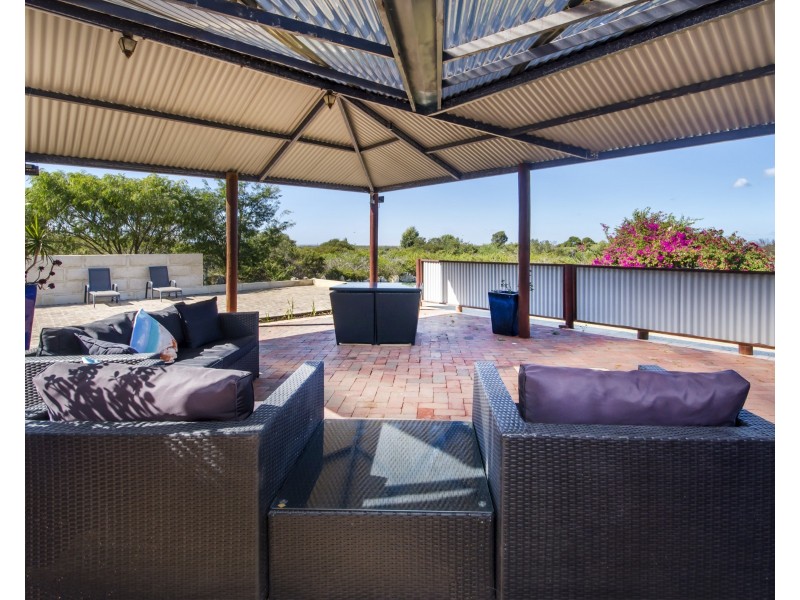 19 Redheart Court, Karakin WA 6044