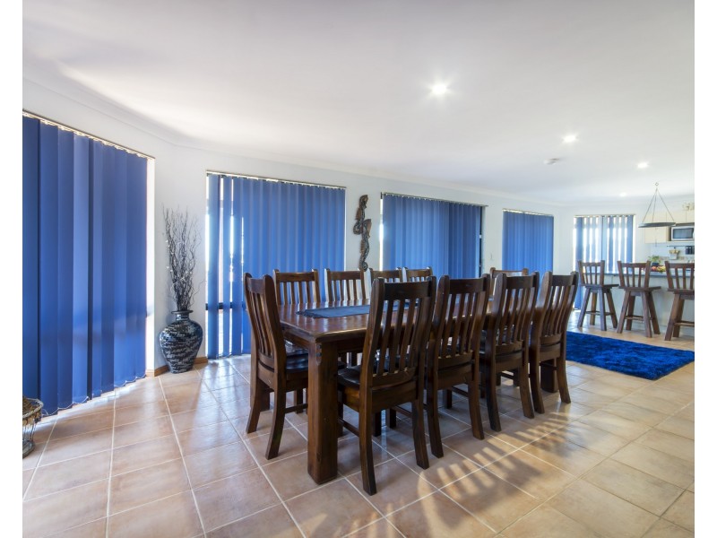 19 Redheart Court, Karakin WA 6044