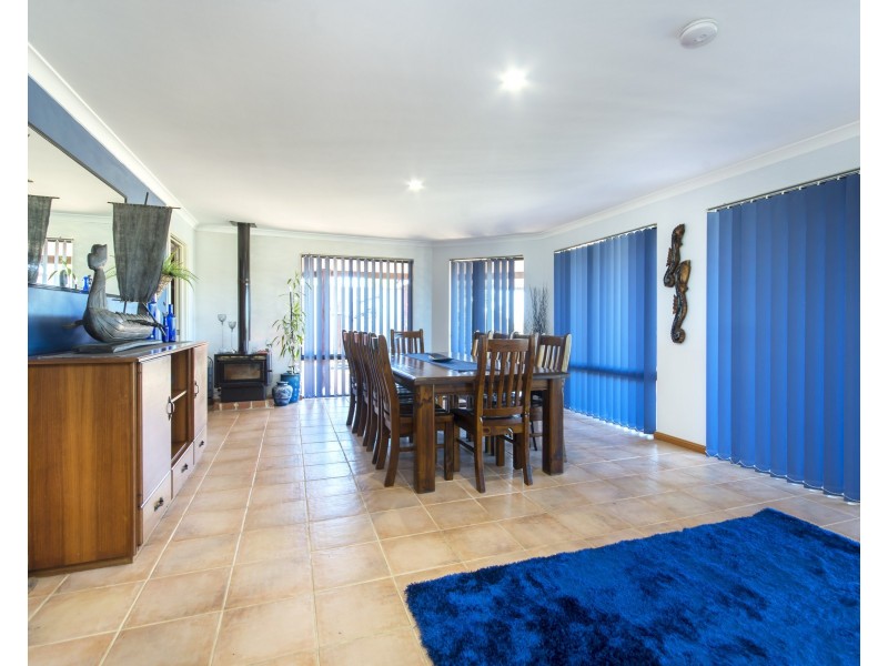 19 Redheart Court, Karakin WA 6044