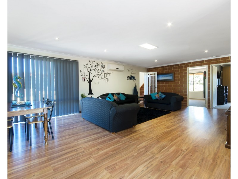 19 Redheart Court, Karakin WA 6044