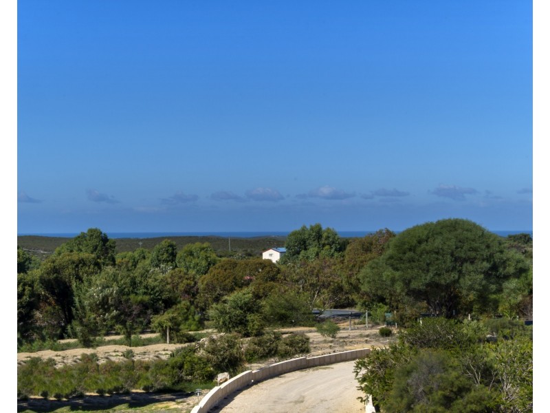 19 Redheart Court, Karakin WA 6044