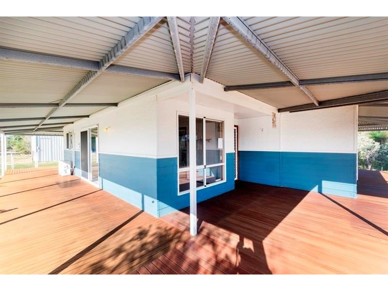 94 WILDFLOWER Way, Karakin WA 6044