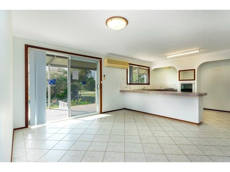 94 WILDFLOWER Way, Karakin WA 6044