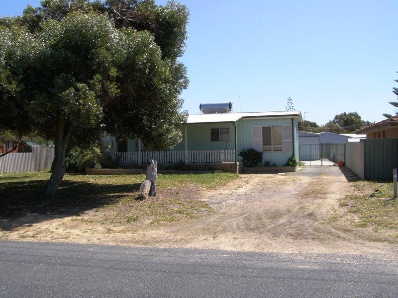 5 Whitfield Street, Lancelin WA 6044