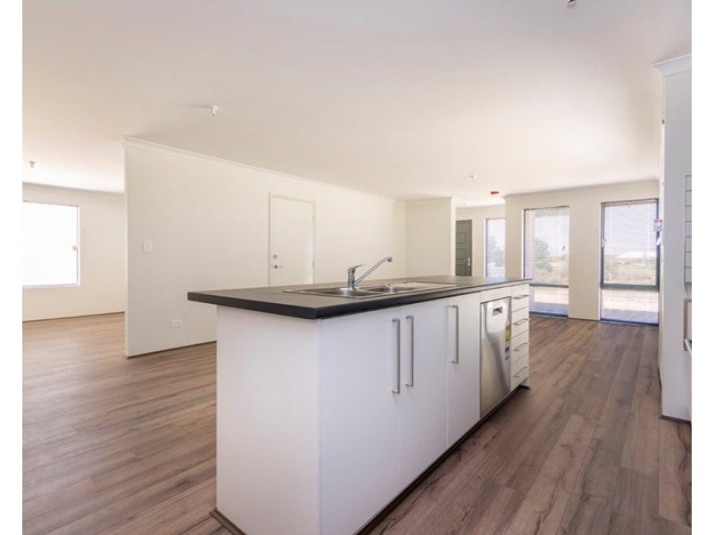 17 Revilo Street, Lancelin WA 6044