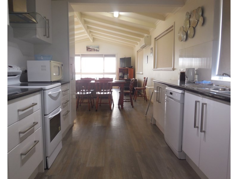 5A GINGIN Road, Lancelin WA 6044